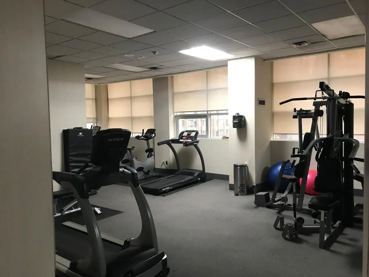 *** Aparthotel Canada Suites On Bay, Established 1998 Toronto Kanada
