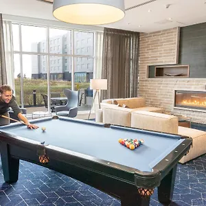 **** Hotel Courtyard By Marriott Airport Canada