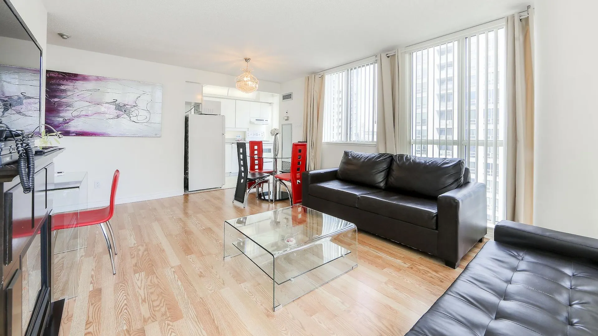 Canada Suites On Bay, Established 1998 Toronto