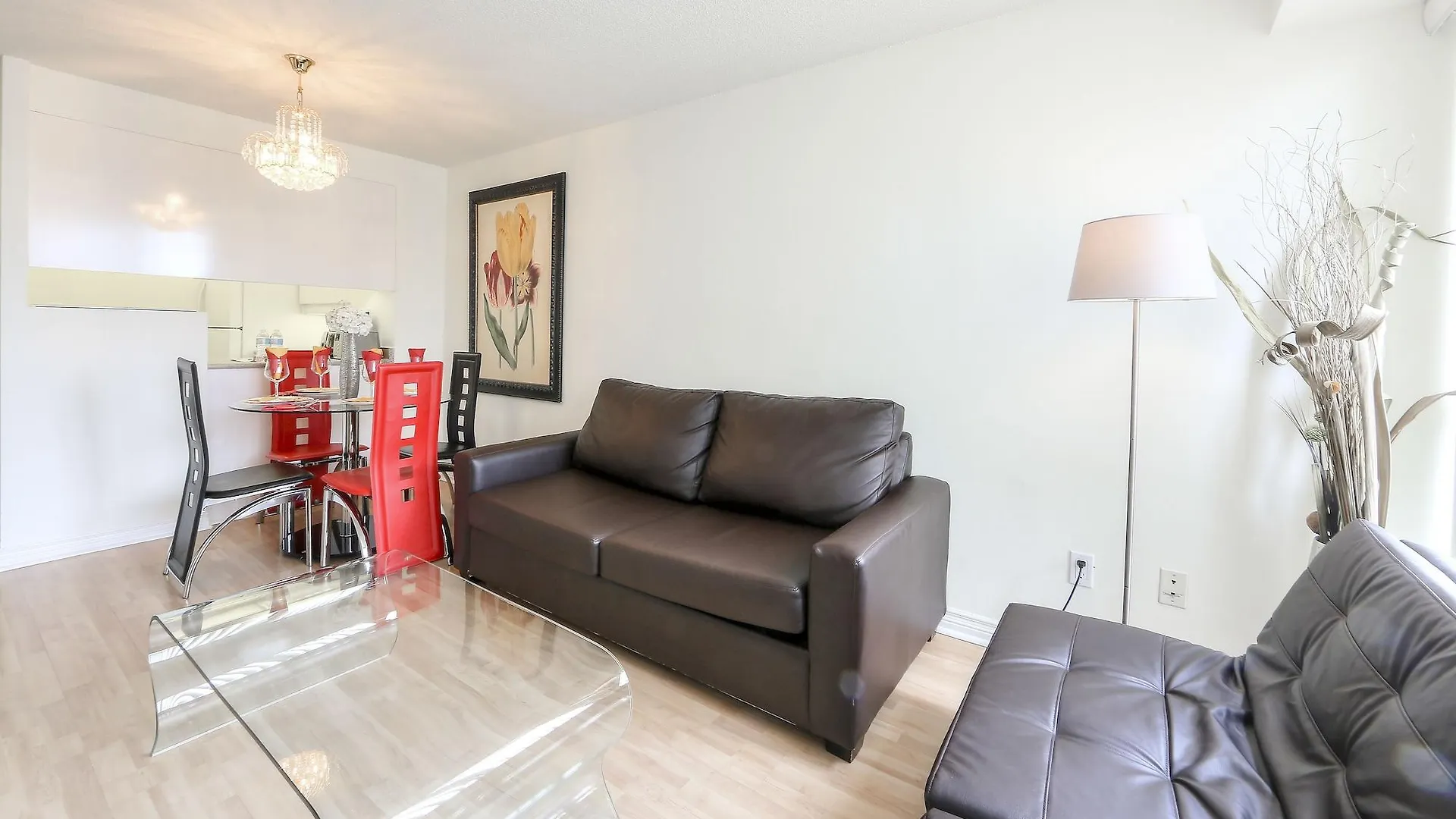 Canada Suites On Bay, Established 1998 Toronto