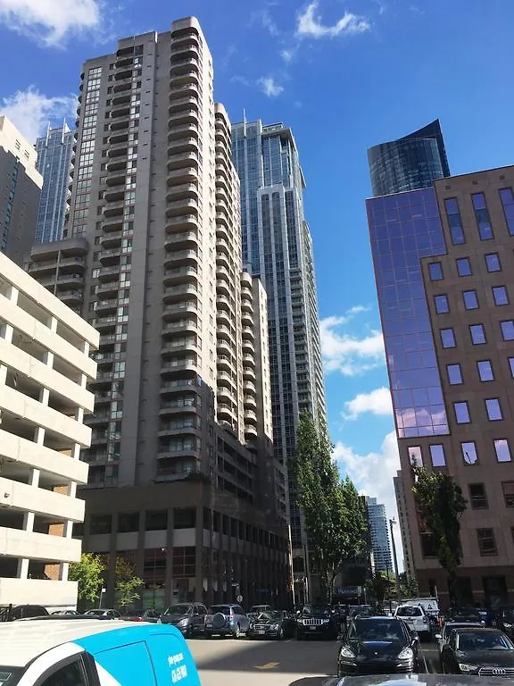 Canada Suites On Bay, Established 1998 Toronto