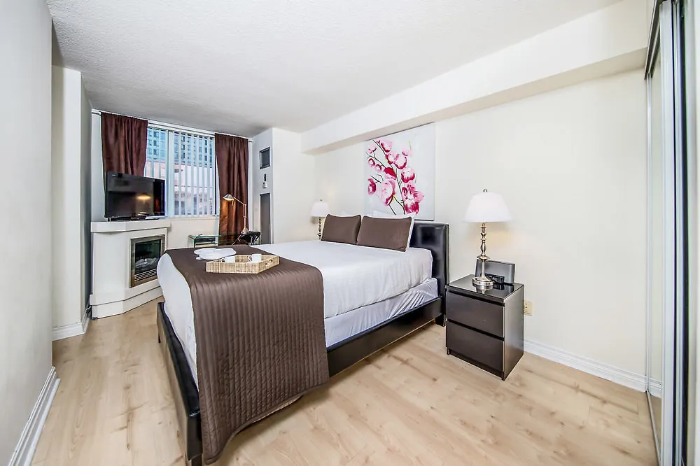Canada Suites On Bay, Established 1998 Toronto